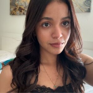 Meet your Posher, Gabriela